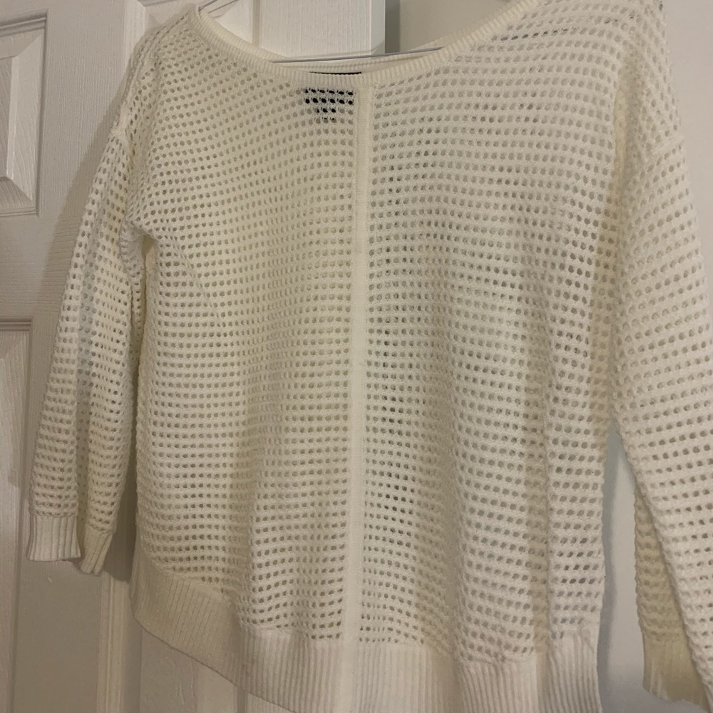 Women’s white top size small